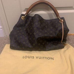 COPY - Authentic Louis Vuitton Artsy MM